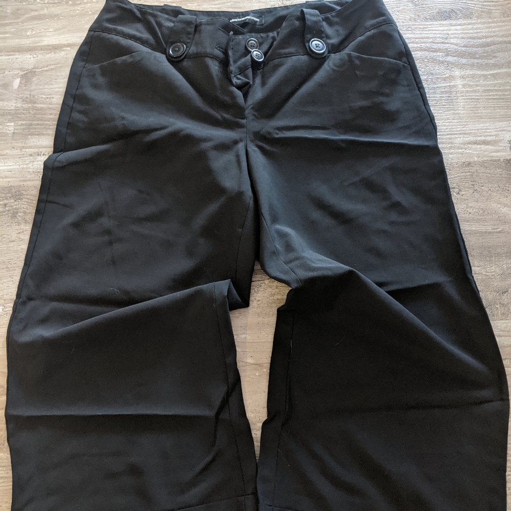 Women's Capri Style Black Pants